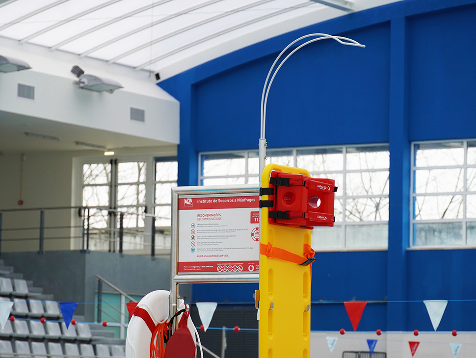 Lifeguard Pool Station – Stainless steel - Image 4