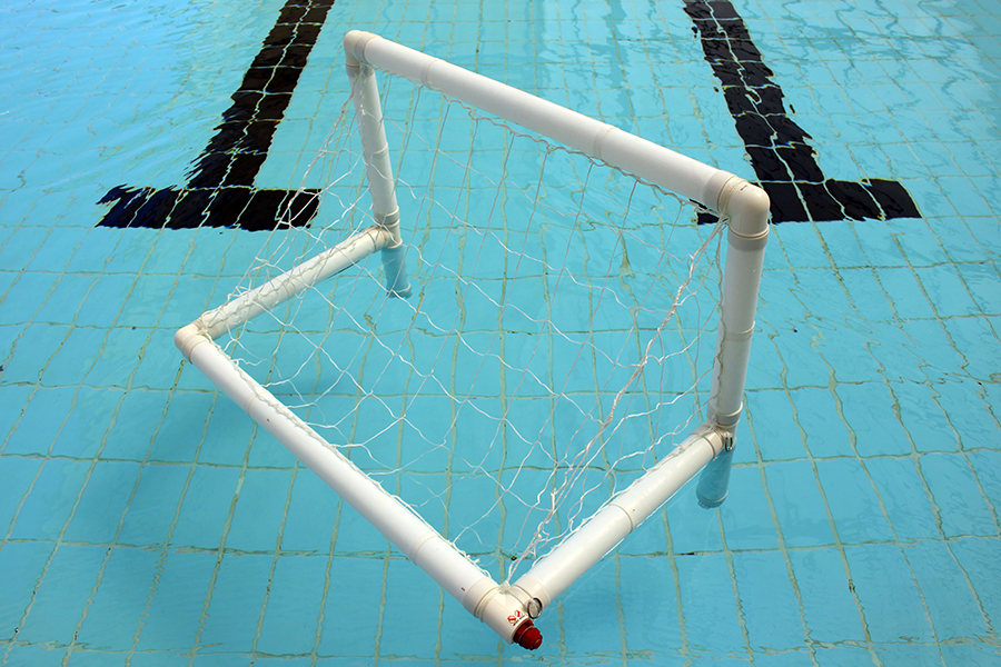 Golfinho” Inflatable Water Polo Goal - Image 4