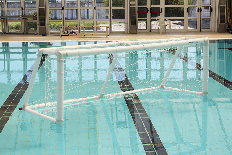 Golfinho” Inflatable Water Polo Goal - Image 3